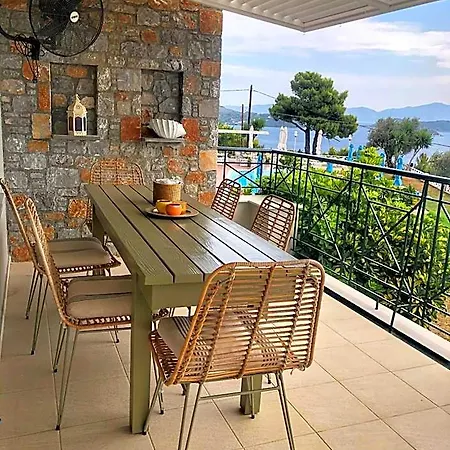 Azzurro Hotel *